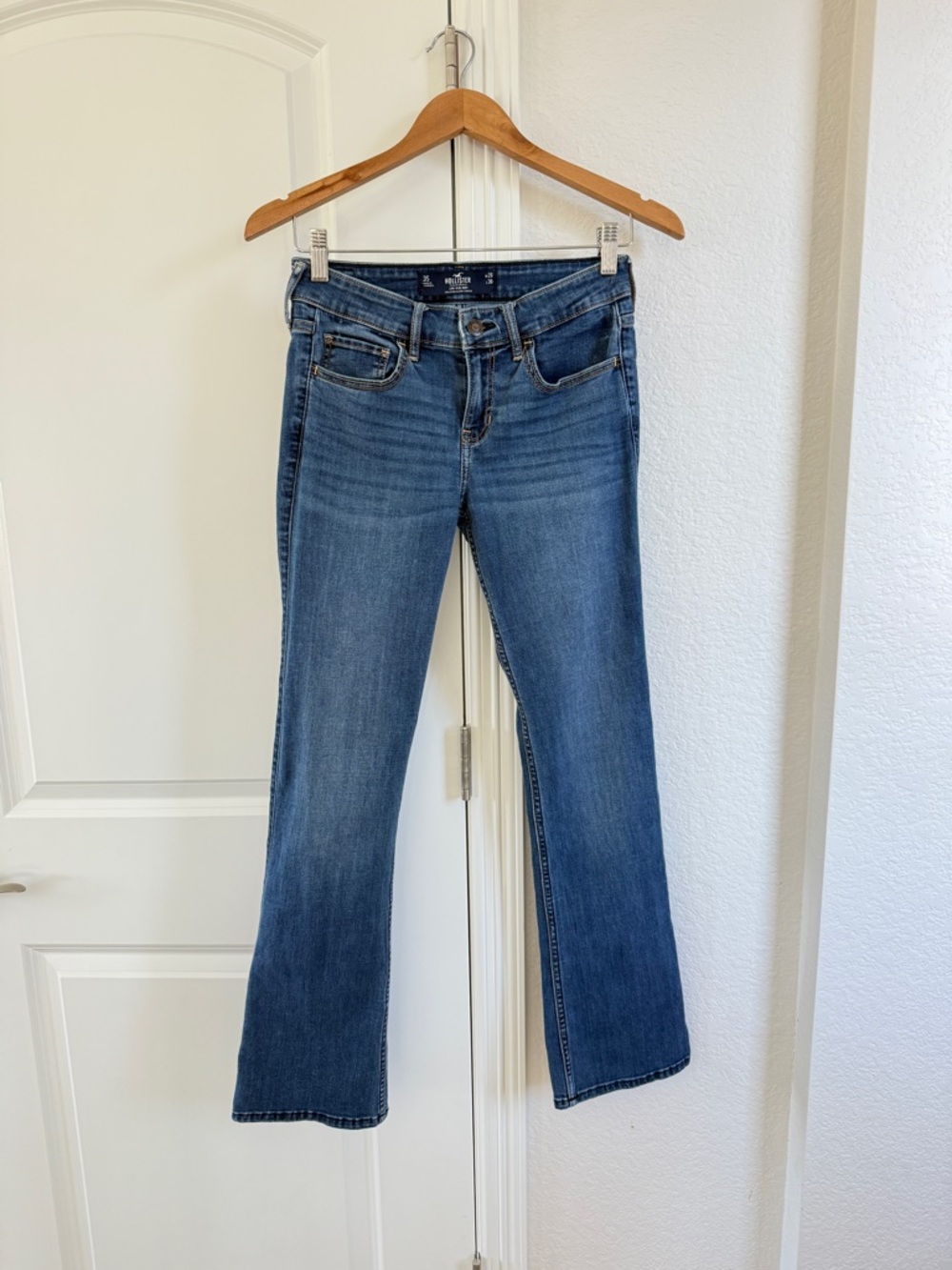 Hollister Low-rise boot cut